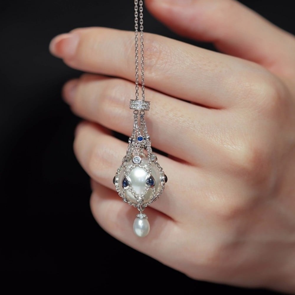 LunaVéra™ — Embrace Your Unique Glow with Elegant, Storytelling Pearls