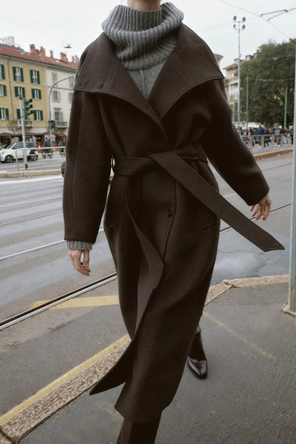 Vellora™ Wool Coat — Sculpt Your Silhouette with Effortless, Weightless Warmth