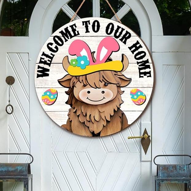FestiMag™ Highland Cow Sign — Transform Your Home Instantly with Endless Festive Charm