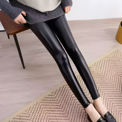 VeroLuxe™ Glow Leggings — Sculpt Your Curves and Shine with Unstoppable Confidence