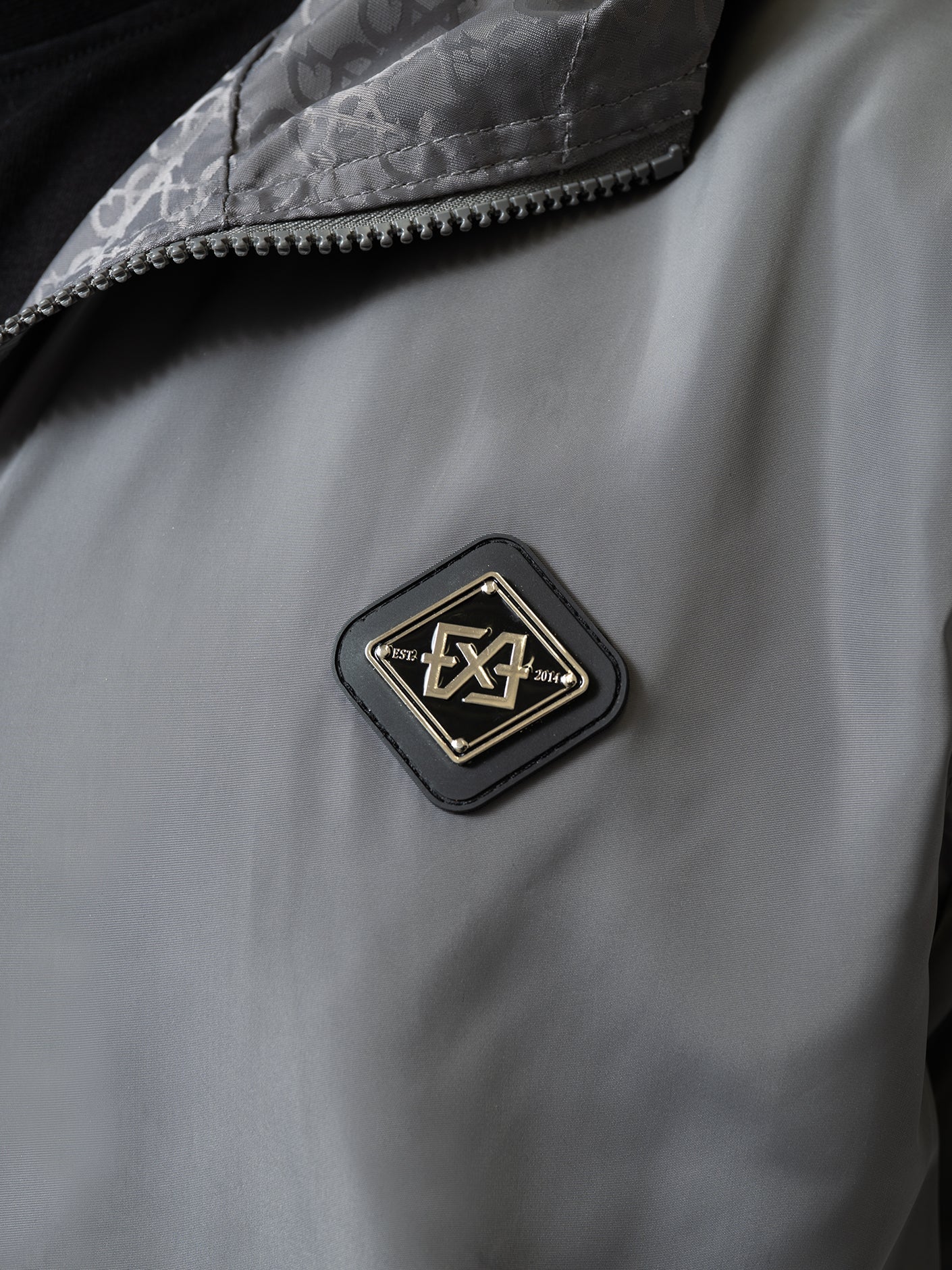 AeroShift™ — Flip Your Style and Weather the Day with Unmatched Freedom