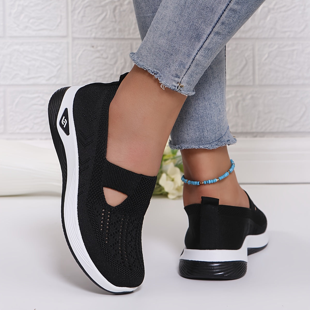 VellaStride™ Sneakers — Unleash All-Day Comfort and Confidence in Every Step