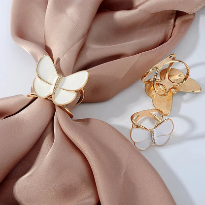 Claspify™ — Lock Your Scarf in Place with Effortless Confidence and Flawless Style