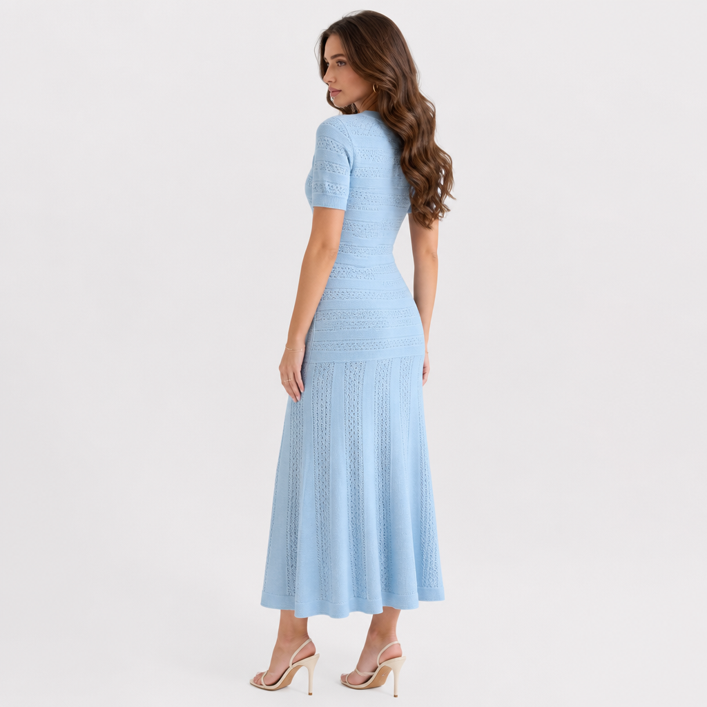 Damen Strick Midi Kleid | Enganliegend mit Knopfleiste & Rüschensaum | Babyblau Kurzarm | Bequeme Passform