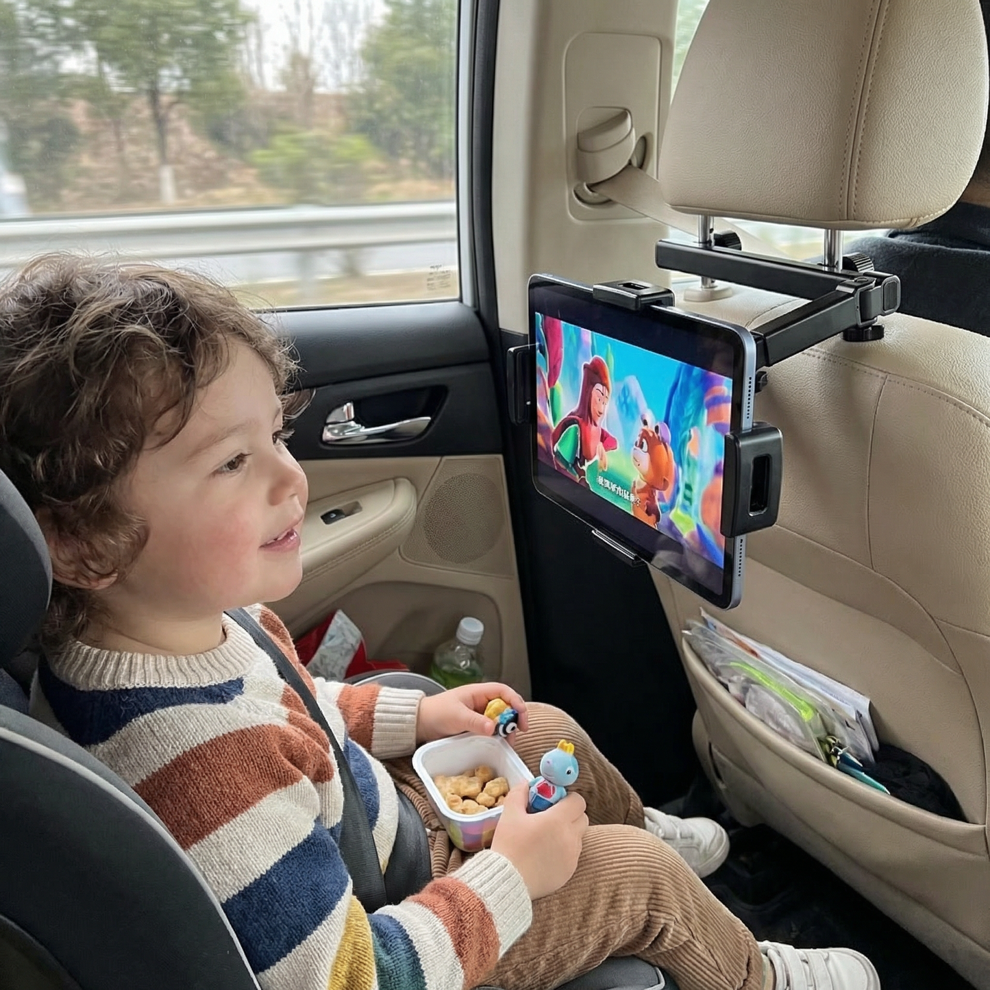 SlideNest™ — Transform Backseat Chaos into Calm, Happy Family Rides