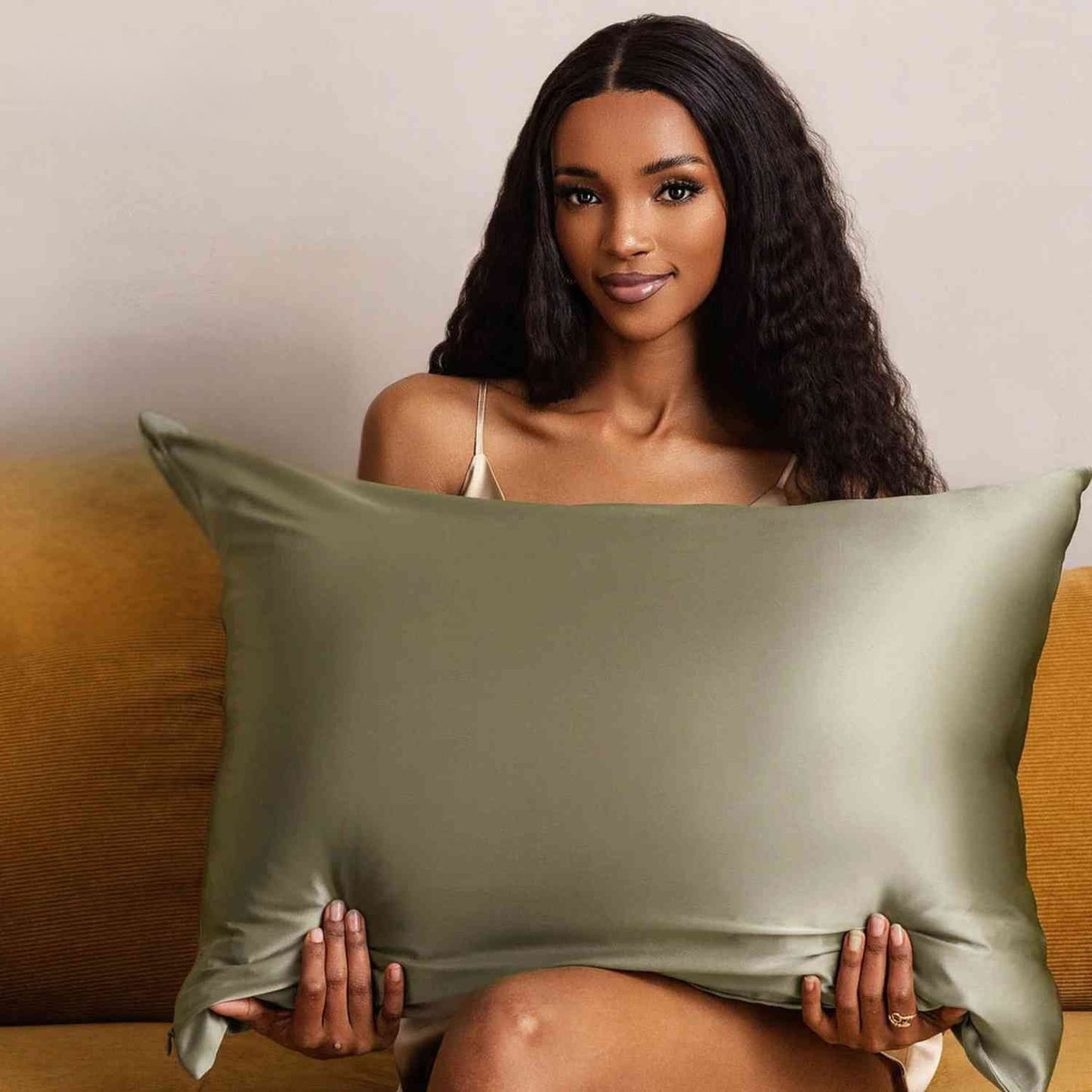 LuminaSilk™ — Transform Your Sleep into a Beauty Ritual for Silky Hair and Radiant Skin