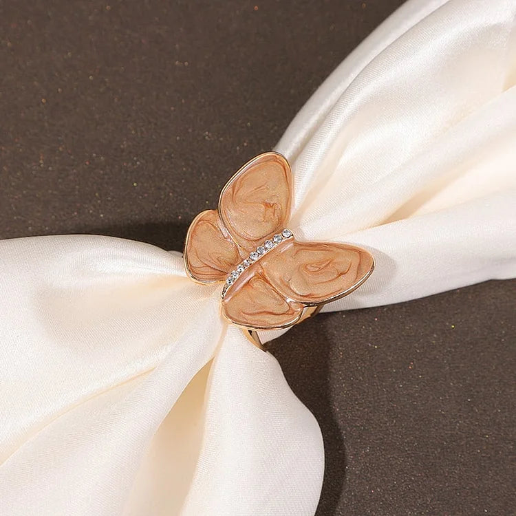 Claspify™ — Lock Your Scarf in Place with Effortless Confidence and Flawless Style
