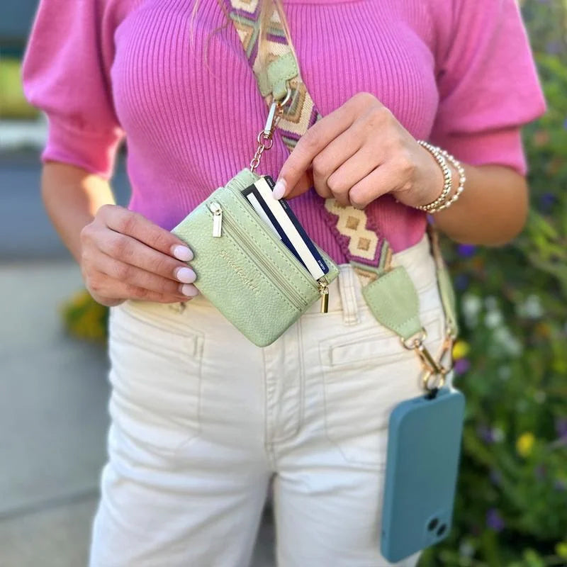 VeroLuxe™ — Effortless Freedom to Carry Light and Stay Connected All Day