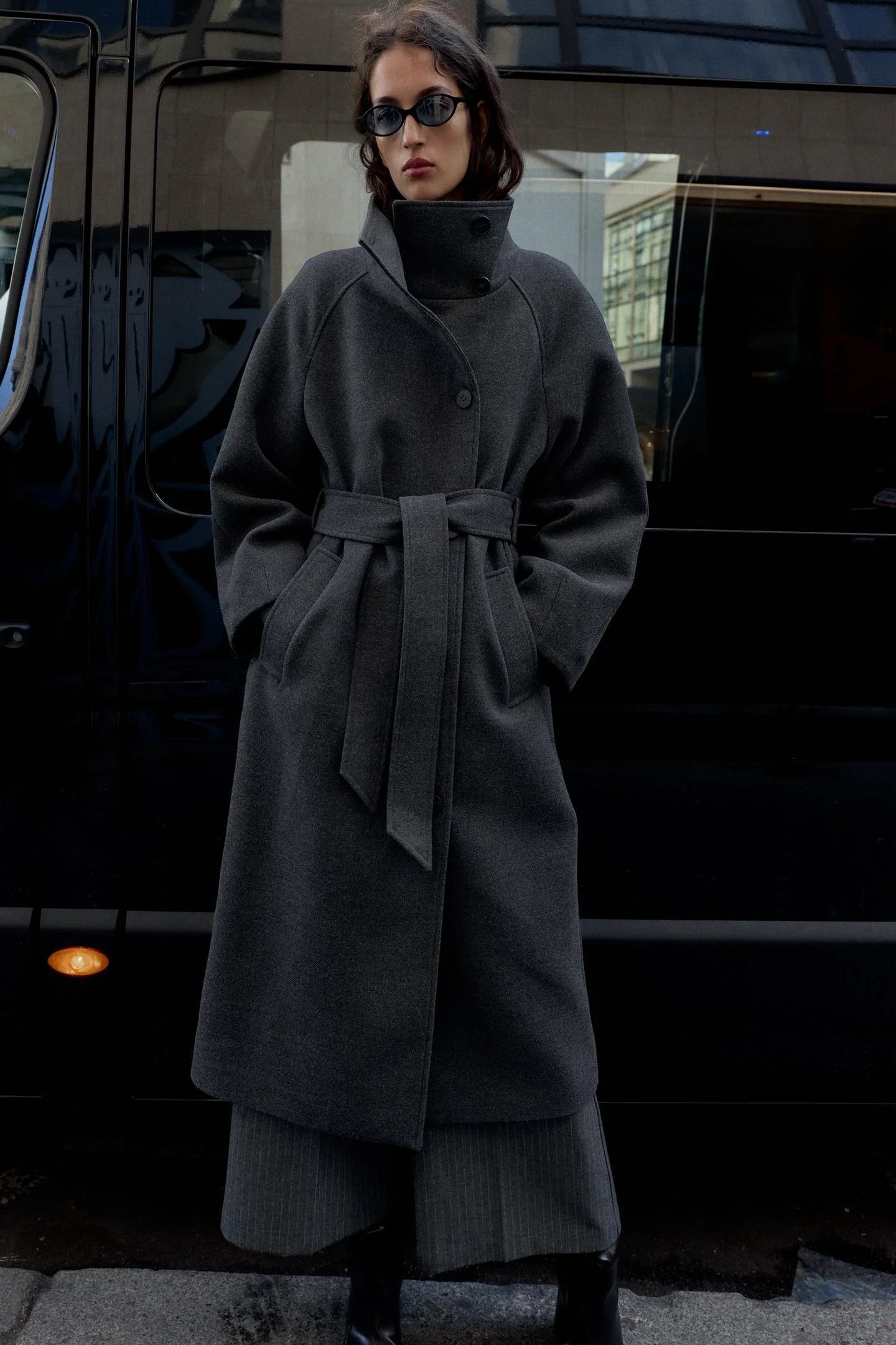 Vellora™ Wool Coat — Sculpt Your Silhouette with Effortless, Weightless Warmth
