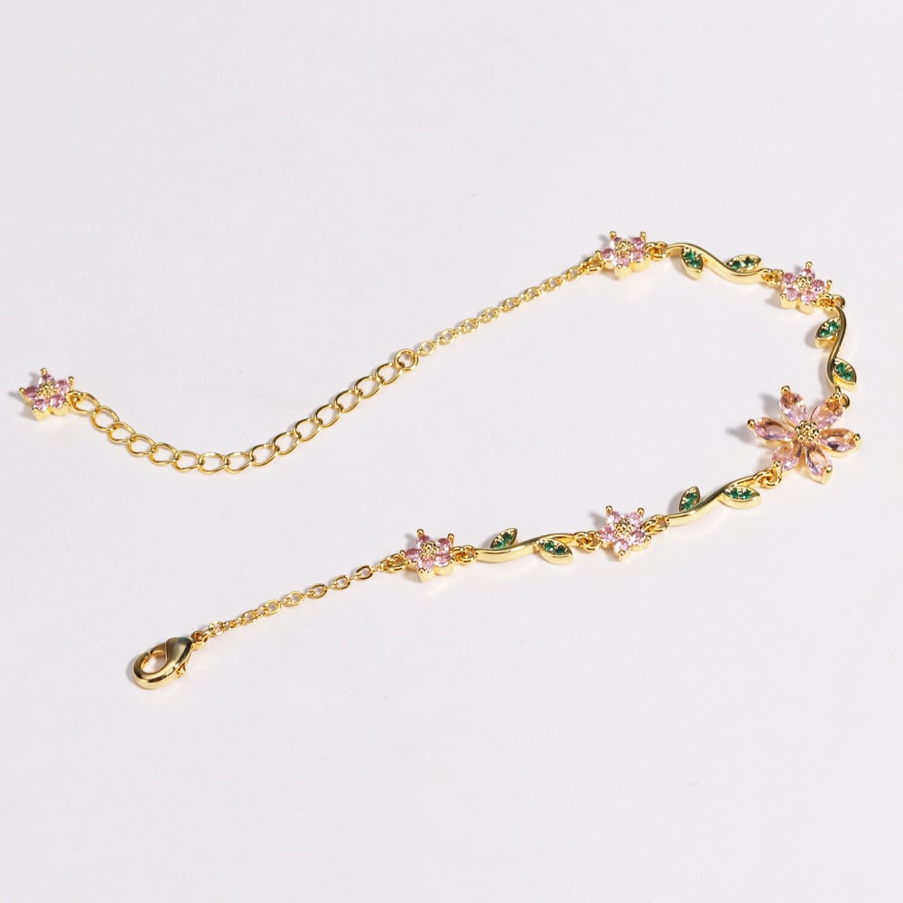 FloraLuxe™ — Unleash Effortless Confidence with Featherlight Floral Elegance