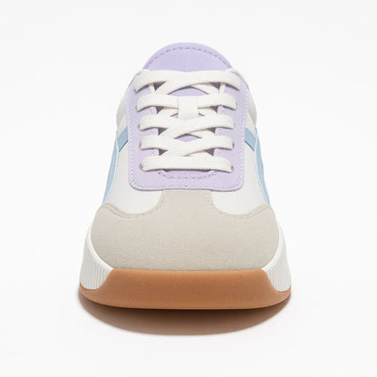 ZephyraLuxe™ — Step into All-Day Freedom and Featherlight Comfort