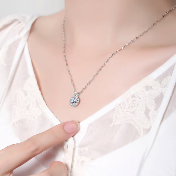 SolaraLuxe™ Necklace — Ignite Unstoppable Confidence with Every Sparkling Glance