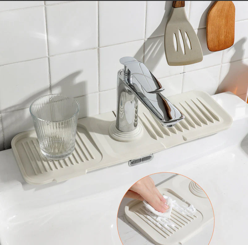 HydraDry™ Silicone Drying Mat — Transform Your Kitchen with Spotless Counters and Lightning-Fast Drying