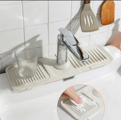 HydraDry™ Silicone Drying Mat — Transform Your Kitchen with Spotless Counters and Lightning-Fast Drying