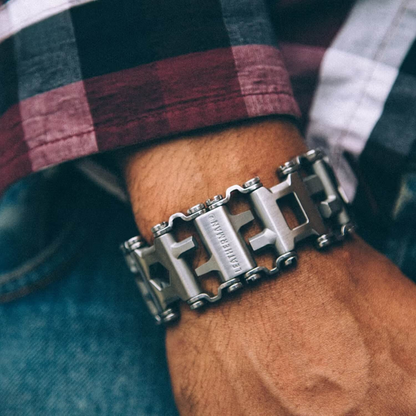TitanGear™ Multi-Tool Bracelet — Own Every Moment with Instant Power and Unstoppable Confidence
