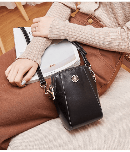 VelaroMist™ Crossbody Bag — Own Timeless Confidence and Effortless Style Every Day