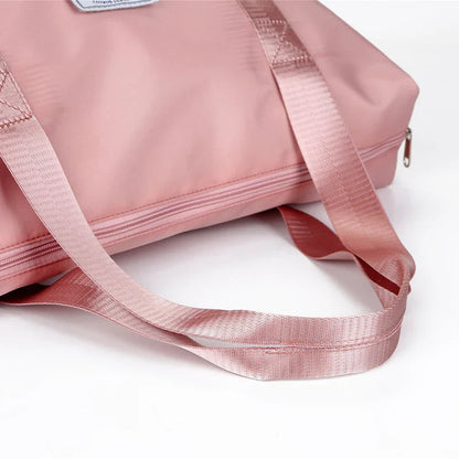AeroLuxe™ — Travel Light, Move Freely, Own Every Adventure