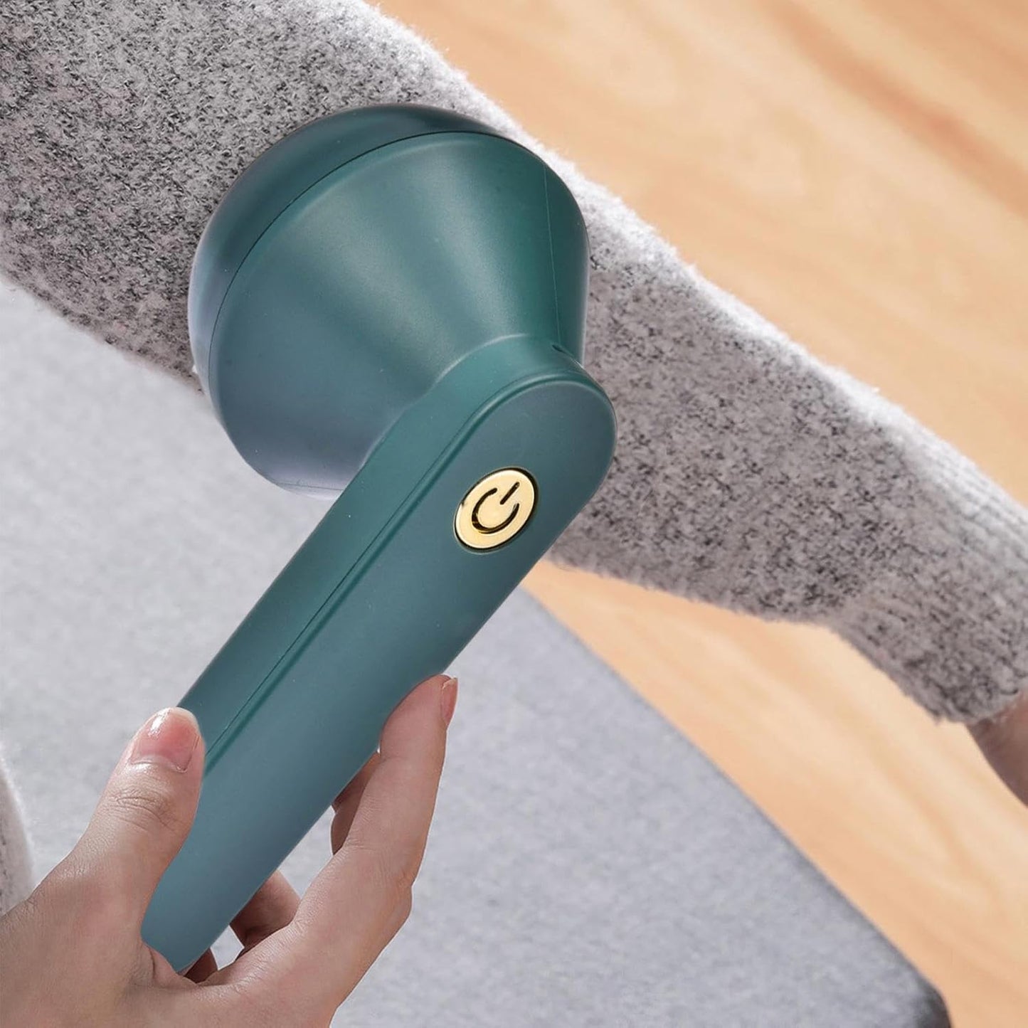 LintMaster Pro™ — Instantly revive your wardrobe and own every room with flawless, fuzz-free confidence